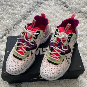 Nike REACT VISION